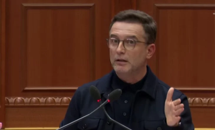 “Hajdutët sulmojnë skemën e ilaçeve”, Braçe paralajmëron ministrat: Kush nuk shpenzon buxhetin, të largohet