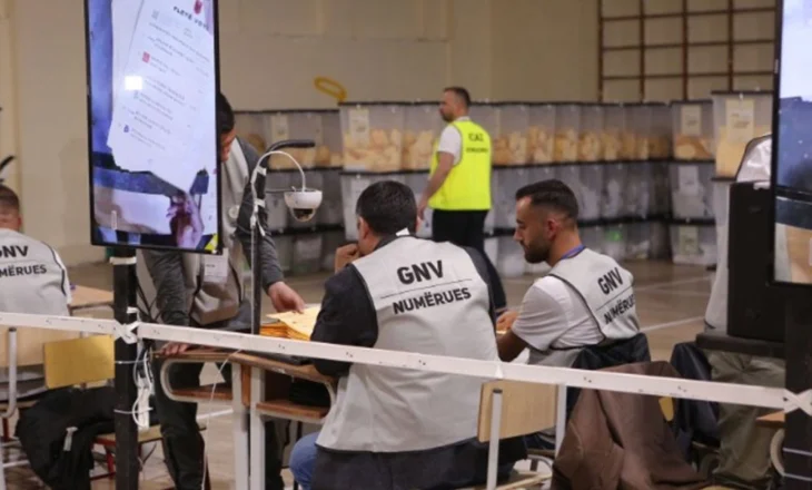 Hapja e kutive të “11 majit”/ KQZ do të shikojë numërimin dhe dokumentet e 210 kutive