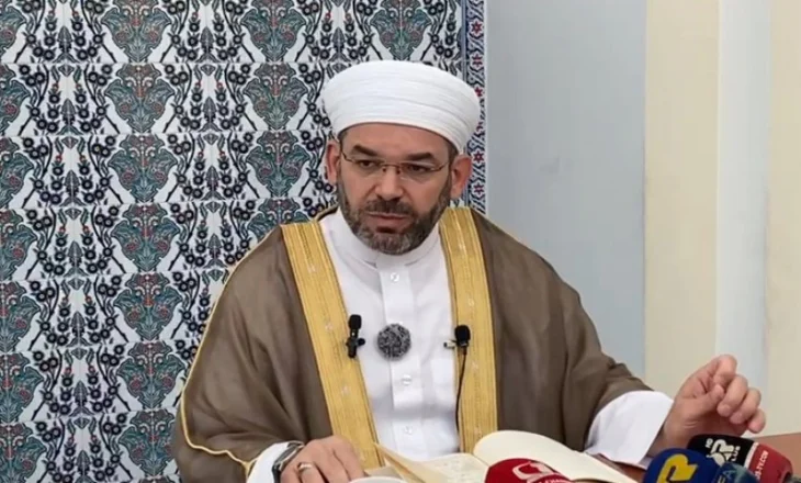 ‘Heqja e tabelës me thënien profetike në xhaminë e Shkodrës’, Myftiu: Drejtori i policisë, një rrugaç që abuzon me detyrën!