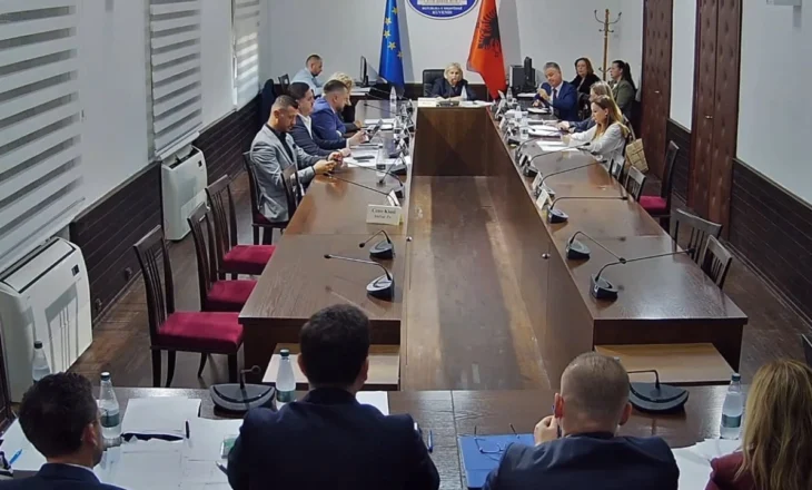 Hetim koncesioneve në shëndetësi, Braçe “korrigjon” 7 kërkesat për KLSH, mes tyre me shkelje edhe hemodializa e Spitalit Amerikan