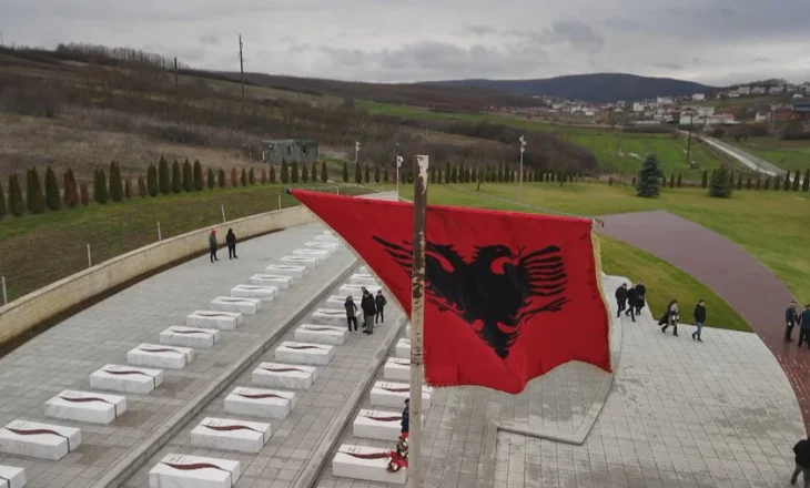 Homazhe, këngë dhe shqiptari/ Prekazi, ‘zemra’ e festës për 28 Nëntorin në Kosovë