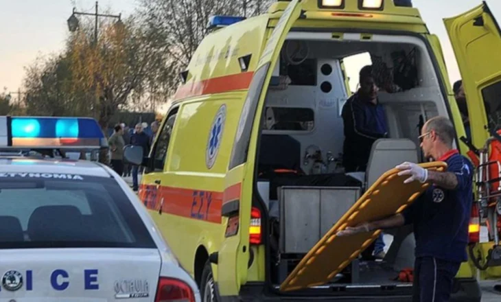 Humb jetën në vendin e punës 45-vjeçari shqiptar në Greqi, në gusht shpëtoi një grua që ra nga anija