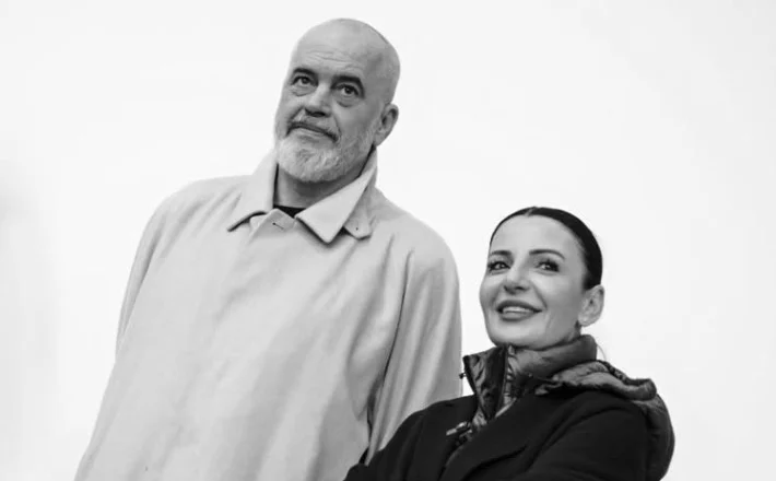 “I njëjti Edi Ramë që i ‘dhemb zemra’”/ Mbrojtja e tij për Ballukun, reagon Blushi: Është i njëjti “dashnor” i…