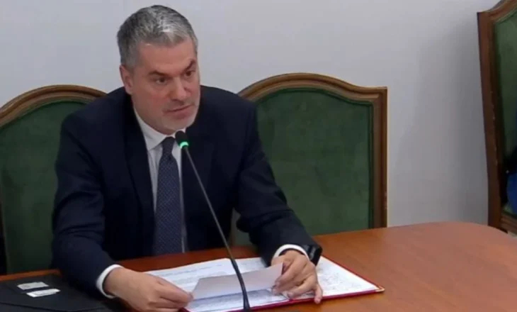 I rikthehet diplomacisë pas dorëheqjes si kryebashkiak i Vlorës, Komisioni i Jashtëm miraton me konsensus Ermal Dredhën si ambasador në Zvicër