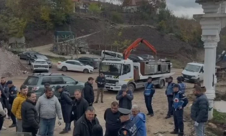IKMT vijon shembjet në Librazhd, pronarët përplasen me Policinë