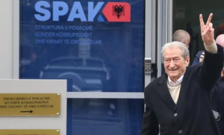 Ironia e Manjanit për thirrjen e Berishës në Spak/ Mora zarfin për 21 Janarin…, por ishte bosh