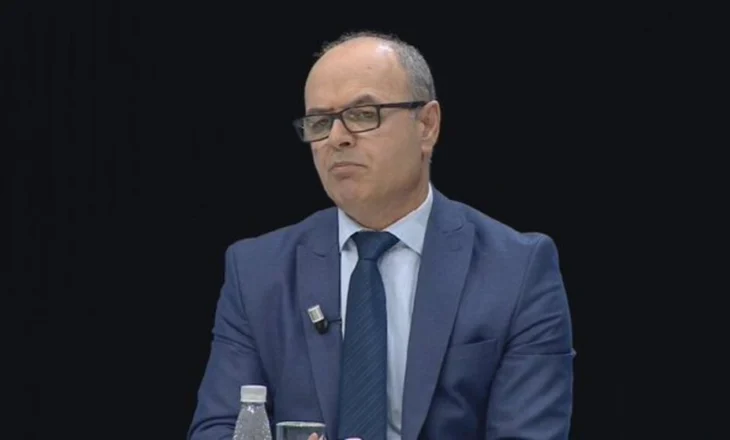 Ish-deputeti socialist Petro Koçi ka ndarë me dhimbje lajmin për ndarjen nga jeta të vëllait të tij, Benit.