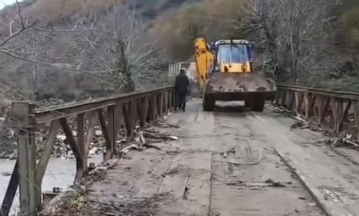 Izolimi në zonën e Malësisë së Kurbinit nga reshjet, ushtria dhe Bashkia vijojnë punën për rihapjen e rrugëve
