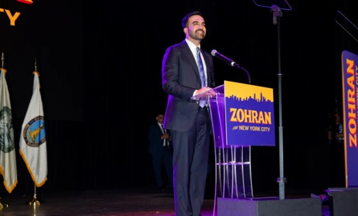 “Jam mysliman”, si po sfidon pritshmëritë ndaj emigrantëve kryebashkiaku i New York