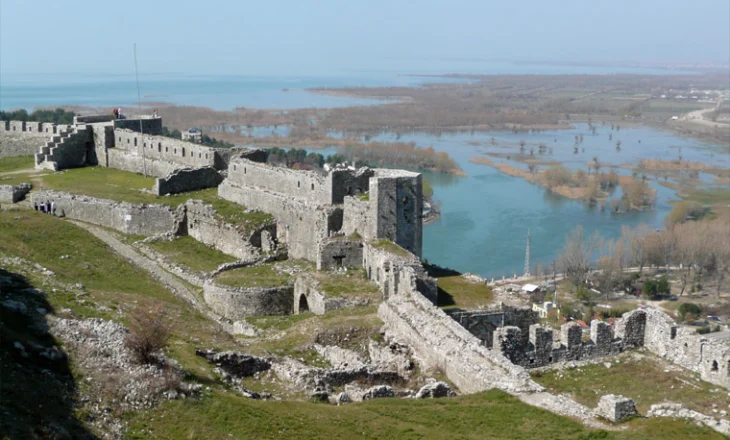 Janar-tetor 167.109 vizitorë në Kalanë e Rozafës, simboli i Shkodrës mbetet ndër vendet më të dashura për t’u vizituar