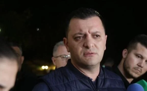 Jep dorëheqjen kreu i Kadastrës së Vlorës, Genc Deromemaj