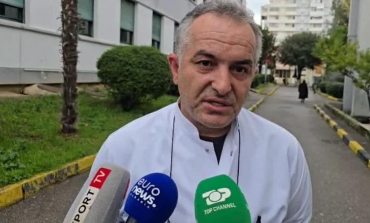 “Ka 4 plagë në gjoks”/ U plagos me thikë, mjeku në Durrës: 15-vjeçari është i intubuar, në gjendje kritike