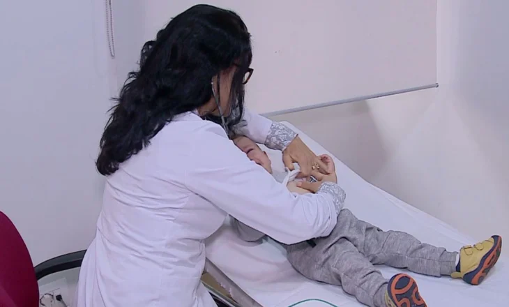 Ka ardhur virusi i gripit, disa raste janë diagnostikuar tek të vegjlit në shërbimin e pediatrisë