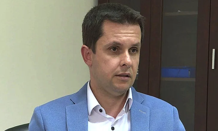 Kafja e zezë e përçarjes/ Alimehmeti pas komentit të Bardhit: Keni larguar njerëzit…