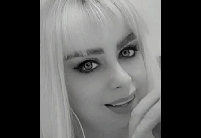 “Kam qenë i marrë, o nënë më fal…” poezinë e Teodor Kekos e lexon Rudina Papajani