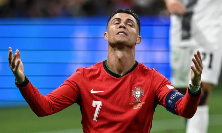 Kartoni i kuq i Ronaldos, trajneri i Irlandës ironizon: “Ndoshta i futa diçka në kokë…”