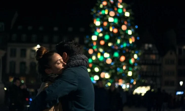 Katër shenjat e zodiakut që do të takojnë dashurinë e jetës këtë dimër