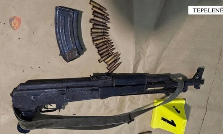 Kërcënoi me armë zjarri një person dhe më pas u largua, arrestohet 42-vjeçari në Tepelenë