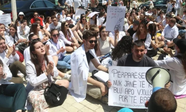 Kërkuan shfuqizimin e ligjit që i detyron të punojnë në Shqipëri pas studimeve, Gjykata e Strasburgut merr në shqyrtim çështjen e studentëve të Mjekësisë