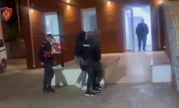 Kishte përshtatur lokalin në bazë për shpërndarjen e drogës, arrestohen dy persona, ja çfarë u sekuestrua
