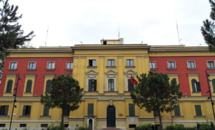 “Kompleksiteti po pengon bastet online”, Ministria e Financave për Top Channel: Jemi ende në proces hartimi