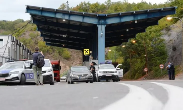 Kosova ndalon në kufi policin serb, i gjenden armë dhe municione shpërthyese
