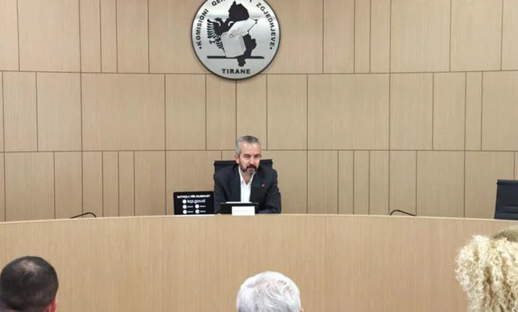 KQZ gjobit PD-në/ Gjenden parregullsi në raportin financiar për vitin 2024