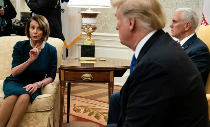 “Krijesa më e ligë në tokë”/ Nancy Pelosi sulmon ashpër Presidentin Trump: Ka minuar themelet e demokracisë amerikane