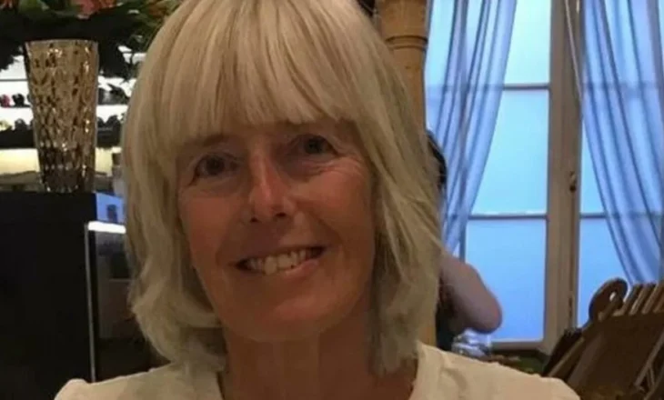 Krim brutal në Britani, 68-vjeçari vret ish-gruan e tij me 19 thika mbi varrin e djalit të tyre