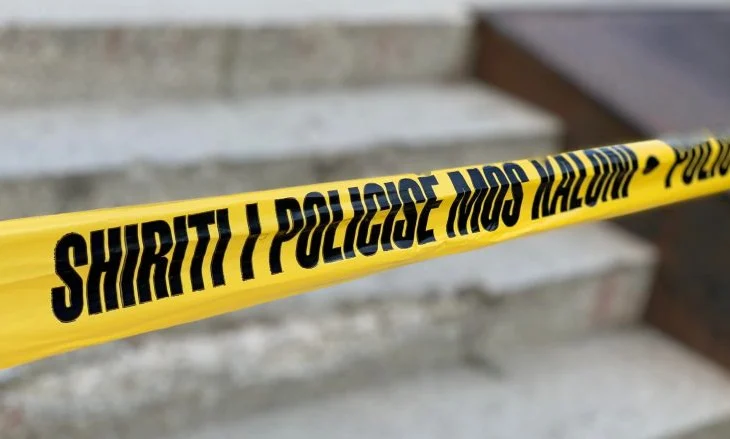 Krimi në familje, dhëndri vret dy vëllezërit/ Prokuroria: Autori i dyshuar me të shkuar kriminale..