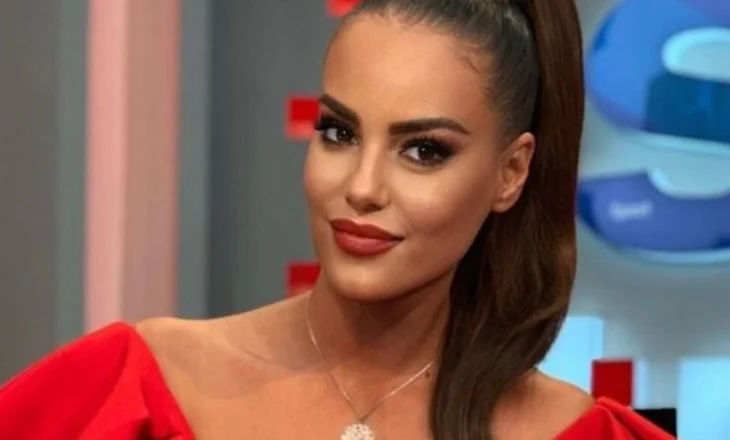 Kritikohet për racizëm ndaj lojtarit afrikan, reagon moderatorja