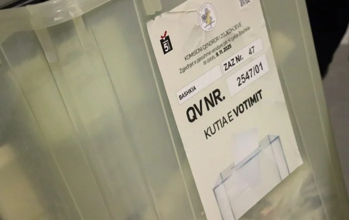 Kryebashkiakët e rinjë në Vlorë, Berat, Cërrik, Mat dhe Tepelenë, mbi 308 mijë zgjedhës u drejtohen sot kutive të votimit