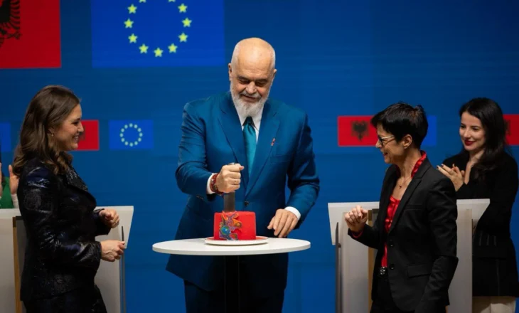 Kryeministri Rama: Fotoalbumi i ndalesës në Bruksel