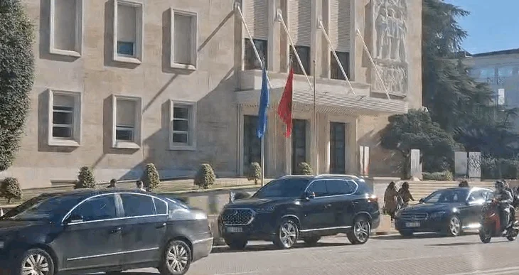 Kryeministri Rama takim me ambasadorët e vendeve të BE, i pranishëm edhe Gonzato