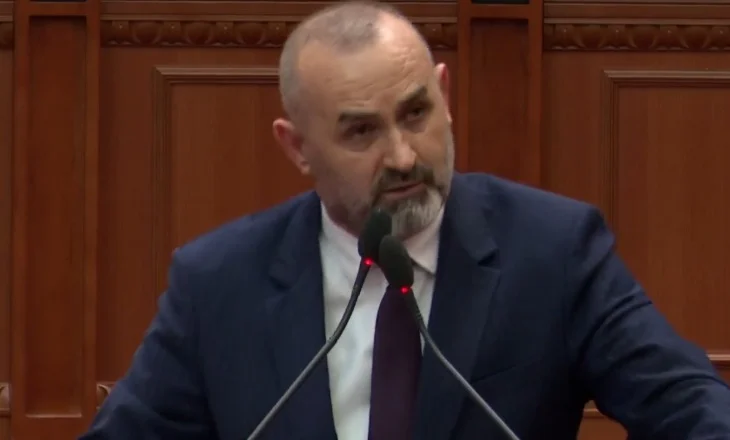 “Kur shkoni te njerëzit për të nxjerrë foto në FB, mos shkoni me veshje 5000-6000 € se është gjynah”-Apeli i Ulsi Manjës për deputetët e PD