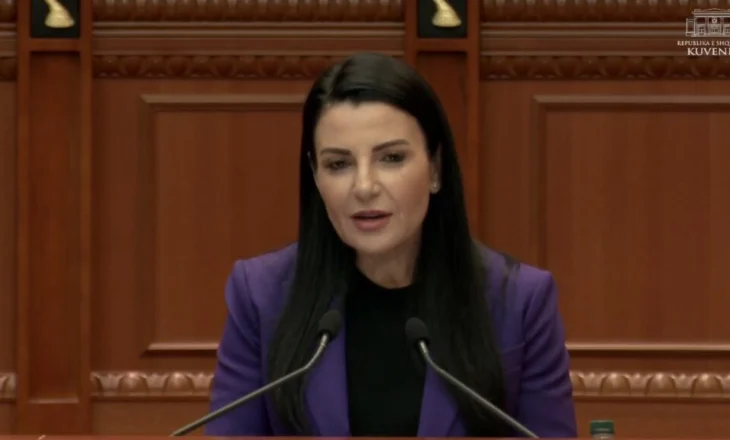 “Kur SPAK thërret Saliun, thoni se…”, Balluku flet në Kuvend, përjashtohet Agron Shehaj, opozita braktis sallën