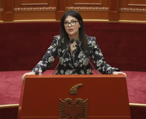 ‘Kur të votoni buxhetin mos shikoni grafikun që…’, Topalli: Kryeministri nuk kontrollon dot asnjë tub uji