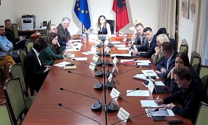 Kuvendi në krah të minatorëve, deputetët e PD e të PS kërkuan mbështetjen dhe verifikimin e kushteve të punës