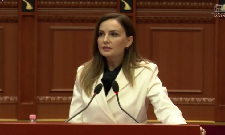 Kuvendi seancë maratonë për projekt-buxhetin, Tabaku: 55% e familjeve shqiptare nuk mbyllin dot muajin, miratoni minimunin jetik