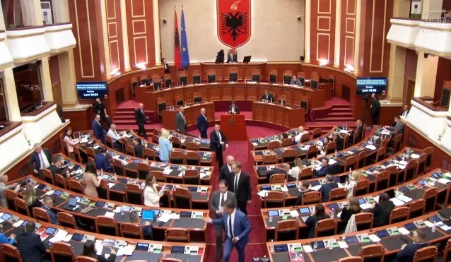 Kuvendi zgjedh kryetaren dhe anëtarët e Komisionit Rregullator të KQZ-së (EMRAT)