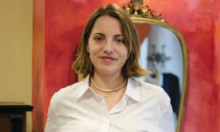 La fshatin për Parlamentin, rrëfimi i ‘Neomalësores’: Nuk e mendoja se do më zgjidhnin! Jam e zhgënjyer nga Kuvendi