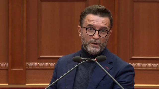 “Lajthitje”/ Seanca plenare, Braçe i kthehet Berishës: 900 mln në 9 muaj të vjedhura, gënjeshtar patologjik