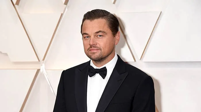 Leonardo DiCaprio feston 51-vjetorin: një jetë pasioni dhe suksesi në ekran dhe përtej tij