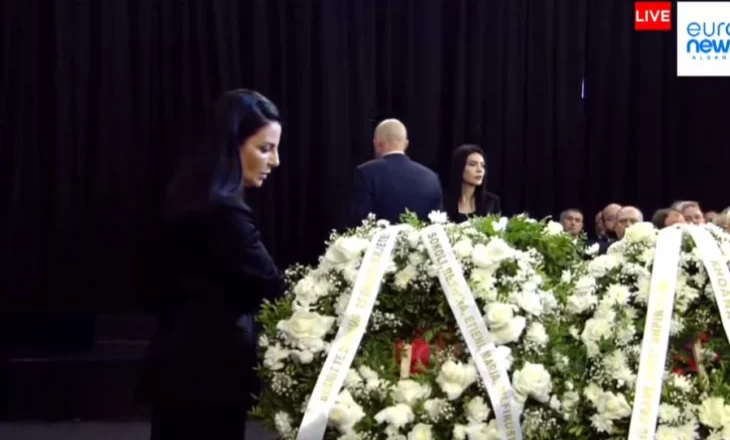 LIVE- Kabineti qeveritar homazhe në nderim të ish-kryeministrit Fatos Nano