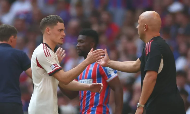 Liverpool-i i 500 milionë eurove investim në merkaton e verës futet në “faliment sportiv”