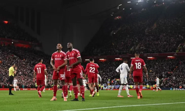 Liverpool i prish planet Barcelonës, të kuqtë futen në garë për yllin e mbrojtjes 80 milionë euro