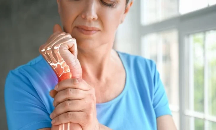 Lufta me osteoporozën, 6 shenjat dalluese të saj