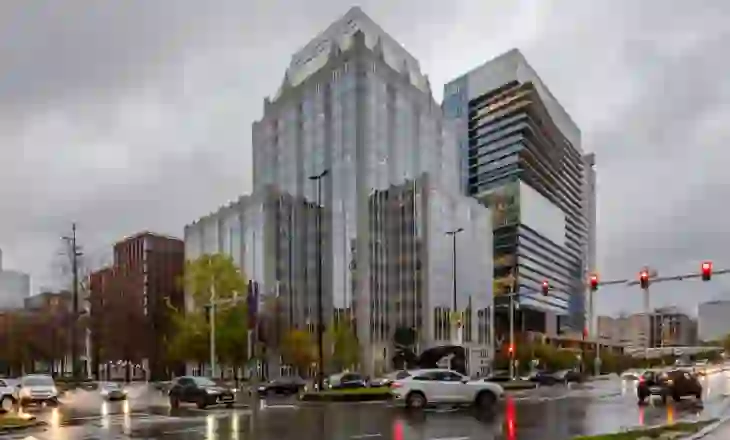 “Lufta” për 225 miliardë dollarët e ngrirë, plani i Trump trondit Brukselin, Evropa nxiton të sekuestrojë asetet ruse para SHBA-së