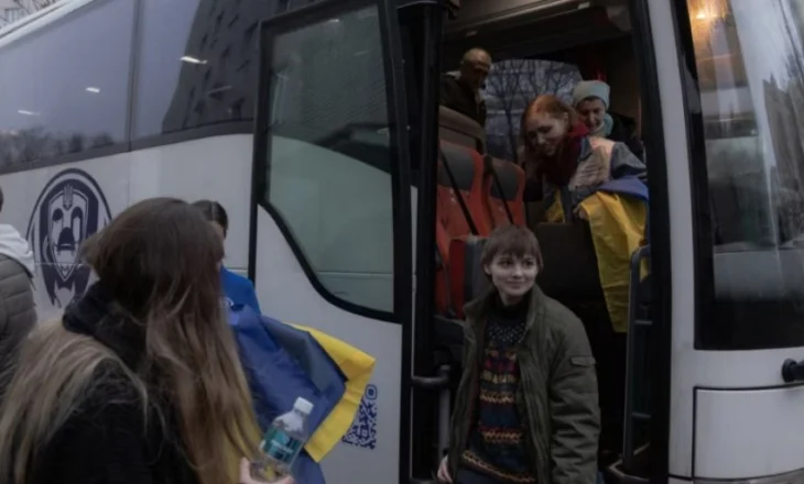 Lukashenko liron 31 ukrainas të burgosur në Bjellorusi, pas një ujdie të ndërmjetësuar nga SHBA-ja