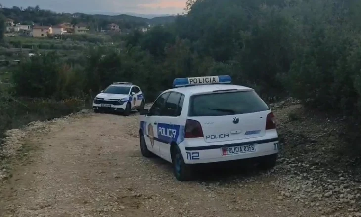“Makina e djegur ka armë brenda, rrezikojnë të plasin plumbat”, dalin pamjet, policia rrethon zonën
